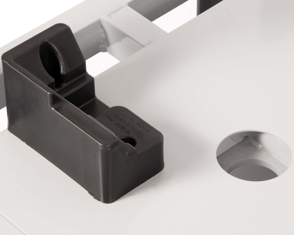 Charge carrier for battery