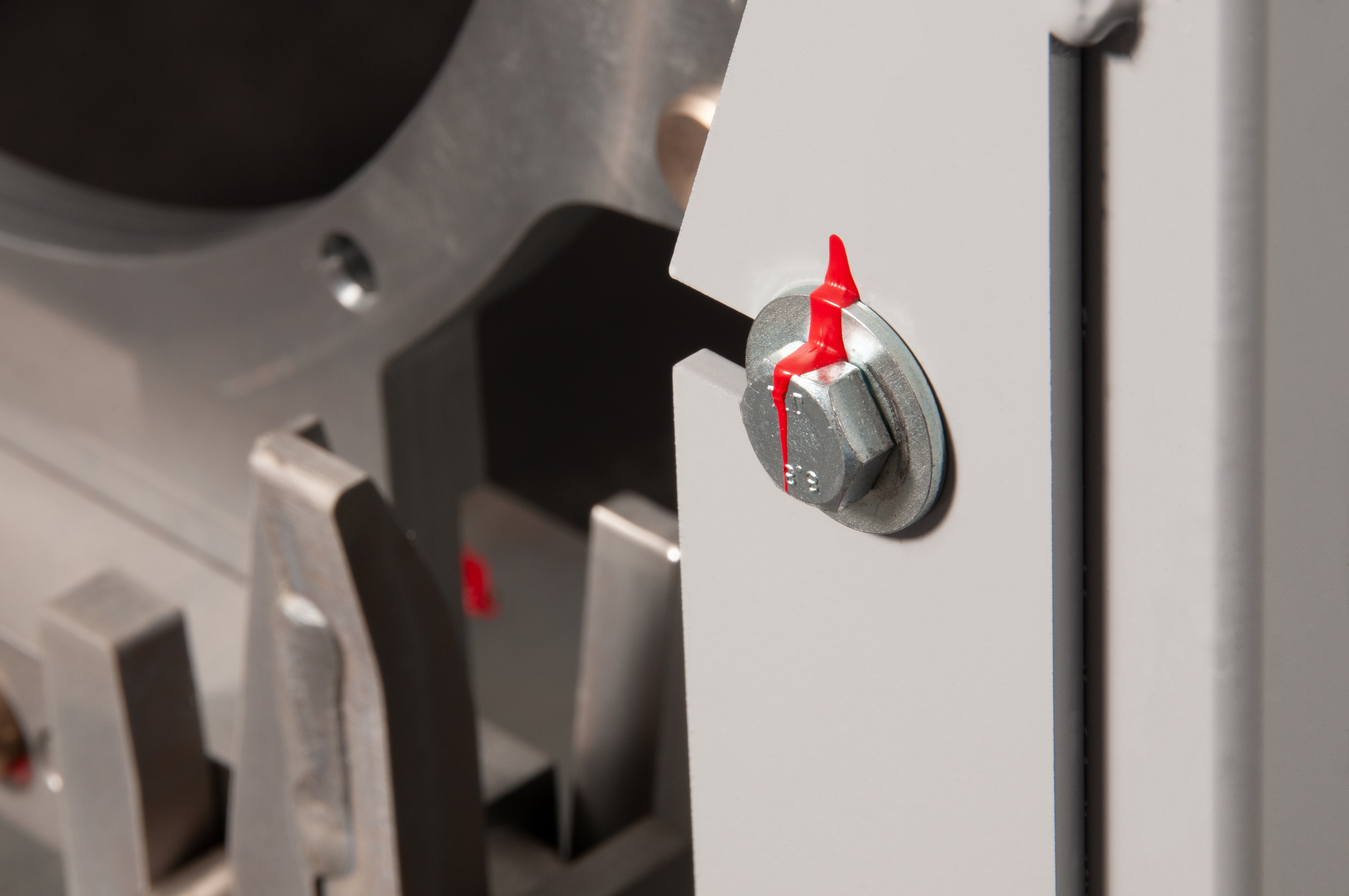 Грузоподъемные устройства для двигателей от GEBHARDT